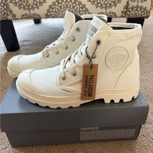 Palladium PAMPA HI White Canvas High-Tops - Picture 1 of 7